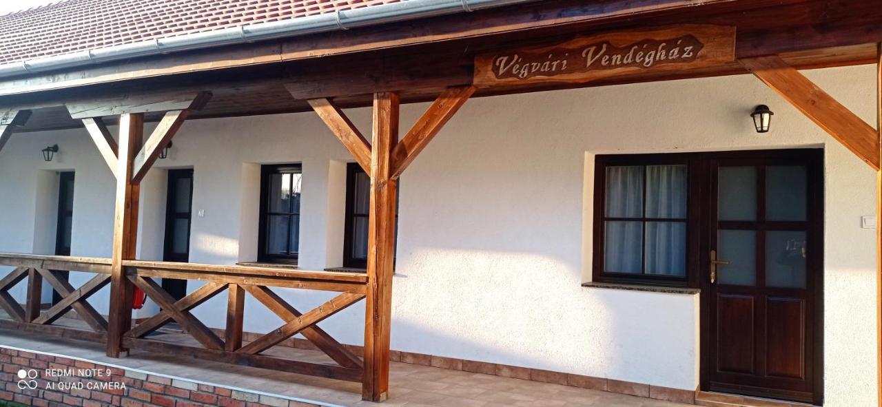 Végvári Vendégház Magyarbóly Exterior foto